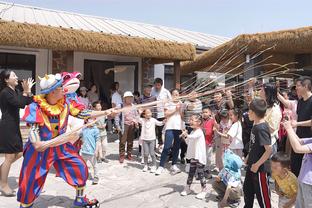 一节定乾坤！马刺首节打出38-14冲击波 并将优势保持到最后